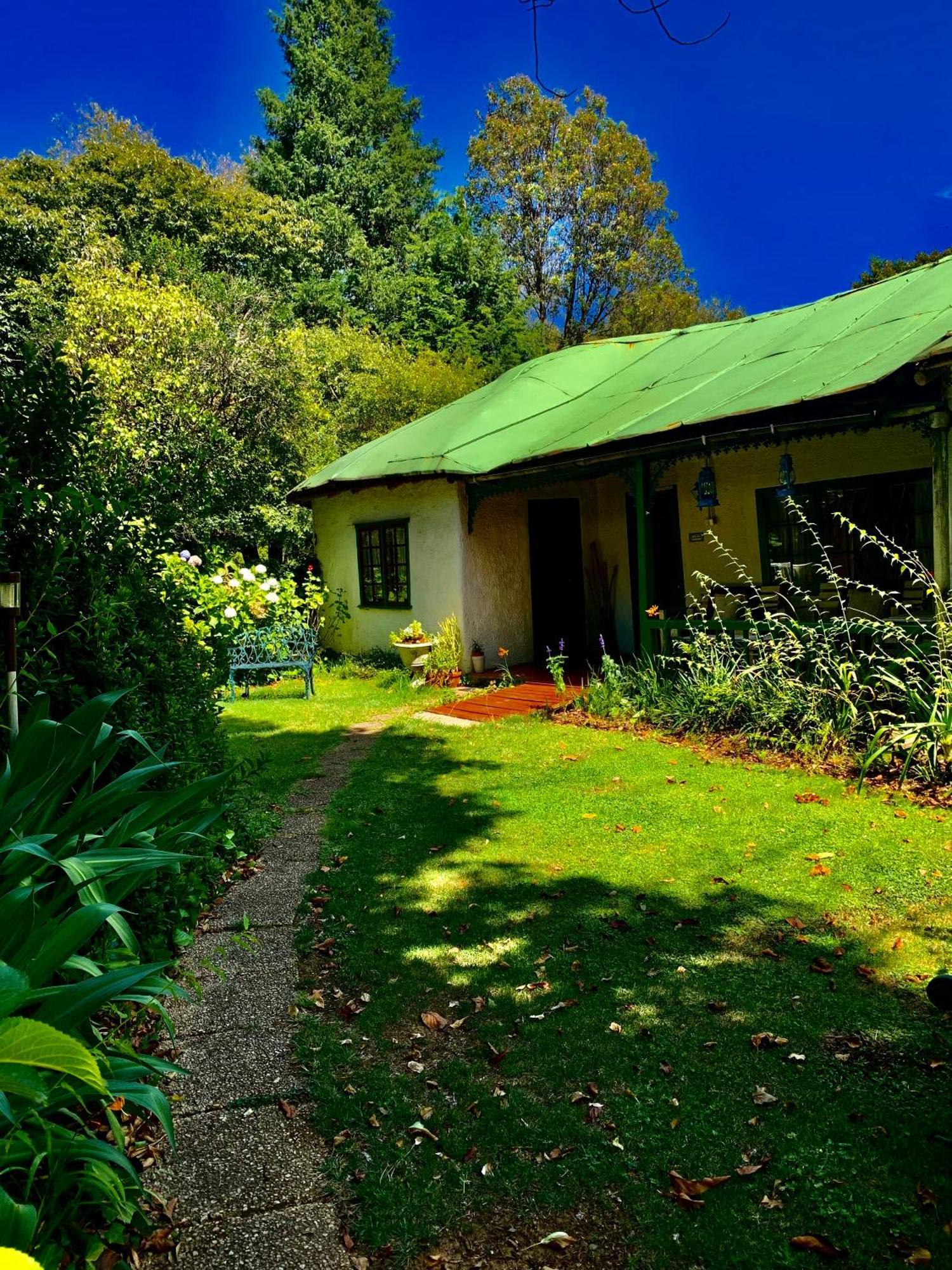 Back O' The Moon Holiday Cottage Hogsback Eksteriør bilde